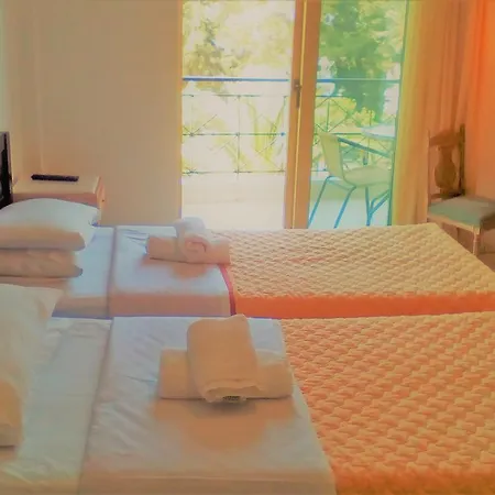 Anthemio لوتراكي