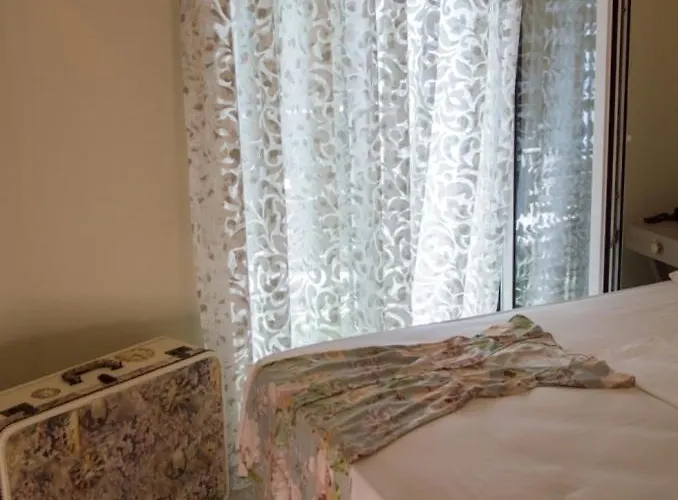 Anthemio 4* Лоутраки